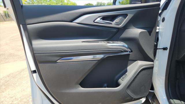 new 2025 Chevrolet Traverse car, priced at $43,500