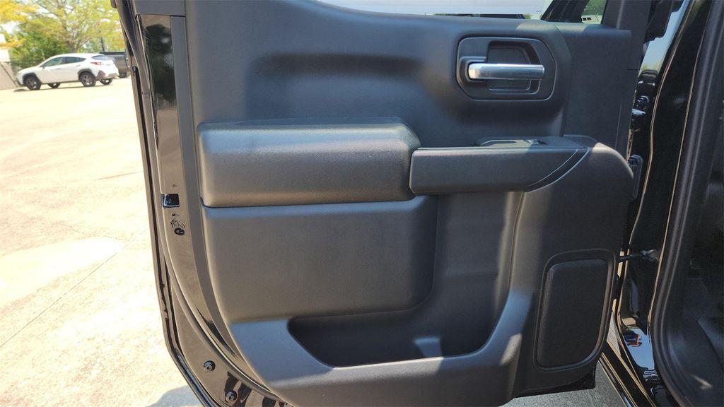 new 2026 Chevrolet Silverado 1500 car, priced at $39,000