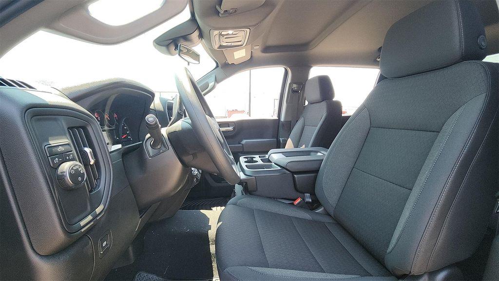 new 2026 Chevrolet Silverado 1500 car, priced at $39,000