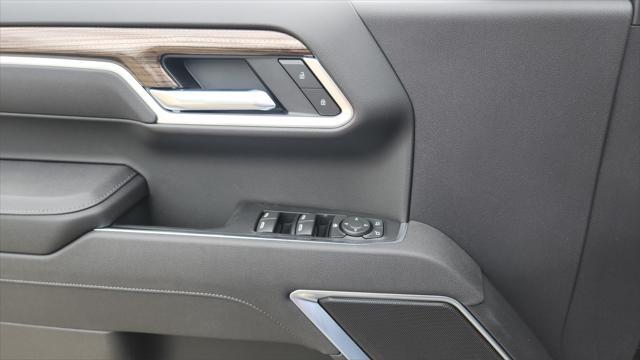 new 2025 Chevrolet Silverado 1500 car, priced at $46,750