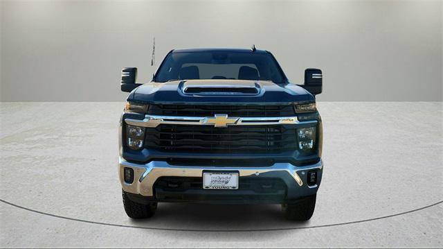 new 2025 Chevrolet Silverado 2500 car, priced at $57,000