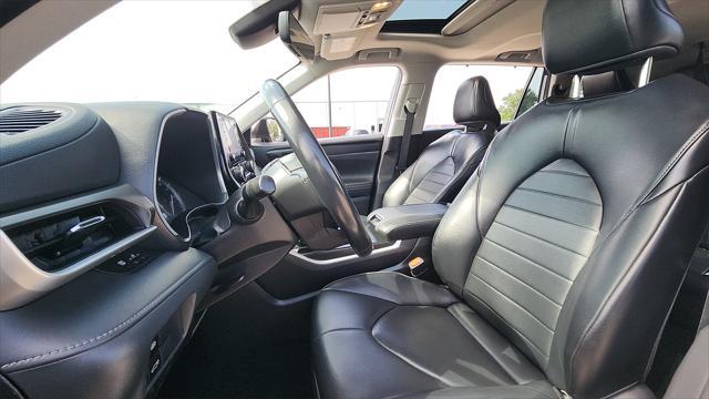 used 2022 Toyota Highlander car, priced at $30,000