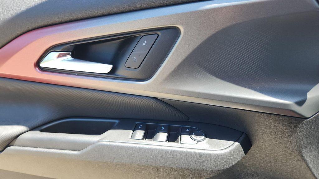 new 2025 Chevrolet Equinox EV car, priced at $33,500