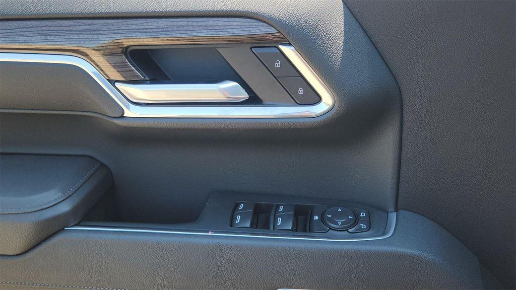 new 2025 Chevrolet Silverado 1500 car, priced at $61,500