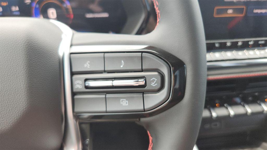 new 2025 Chevrolet Colorado car, priced at $41,500
