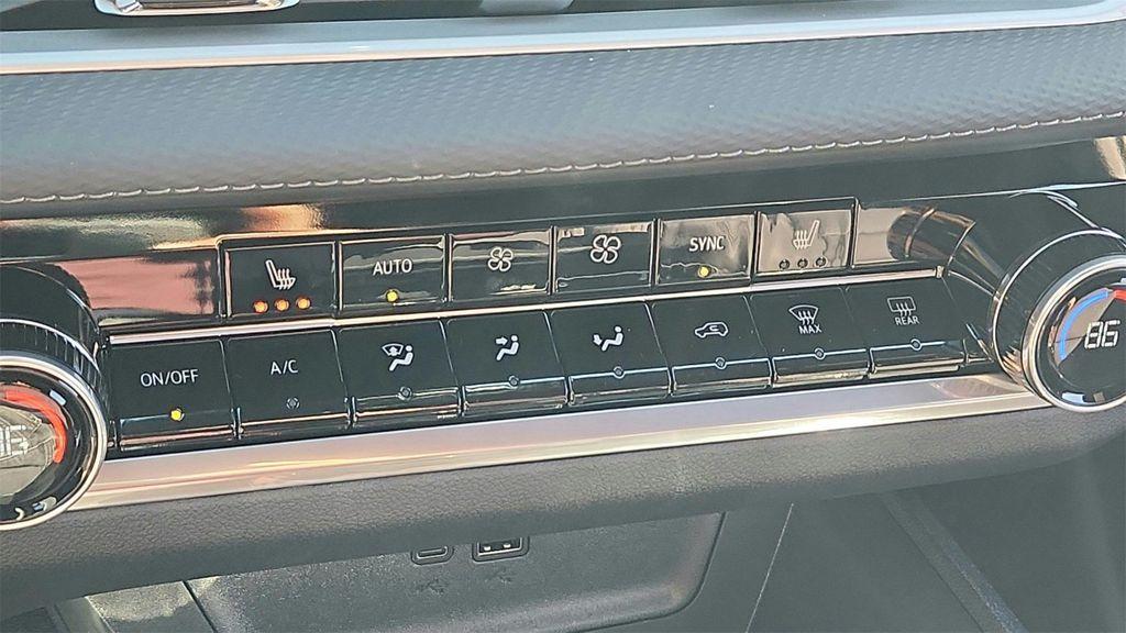 new 2026 Chevrolet Equinox car, priced at $29,985