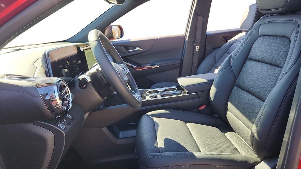 new 2026 Chevrolet Equinox car, priced at $29,985