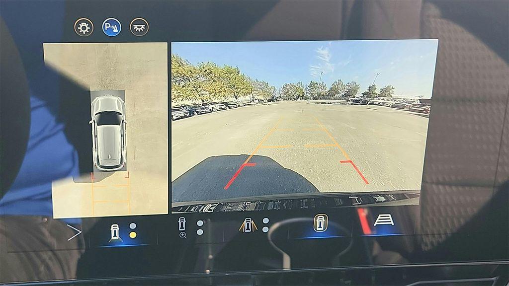 new 2026 Chevrolet Equinox car, priced at $28,000