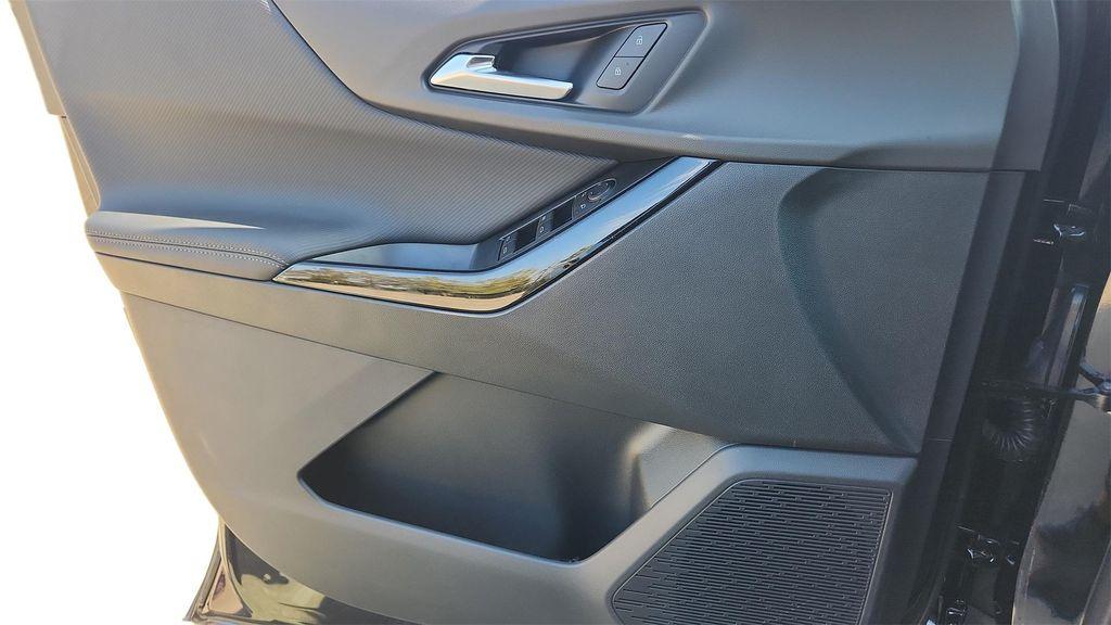 new 2026 Chevrolet Equinox car, priced at $28,000