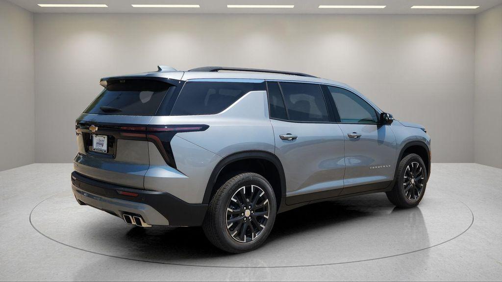 new 2026 Chevrolet Traverse car, priced at $43,000