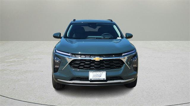 new 2025 Chevrolet Trax car, priced at $24,750