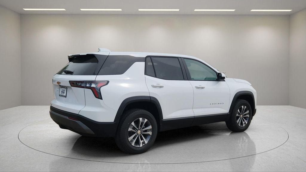 new 2026 Chevrolet Equinox car, priced at $28,500