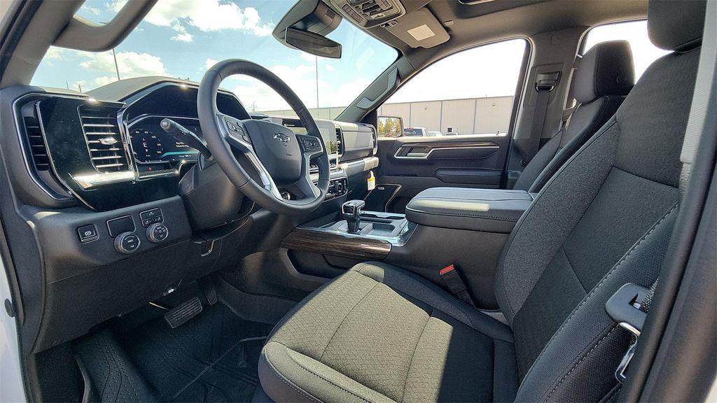 new 2026 Chevrolet Silverado 1500 car, priced at $51,500