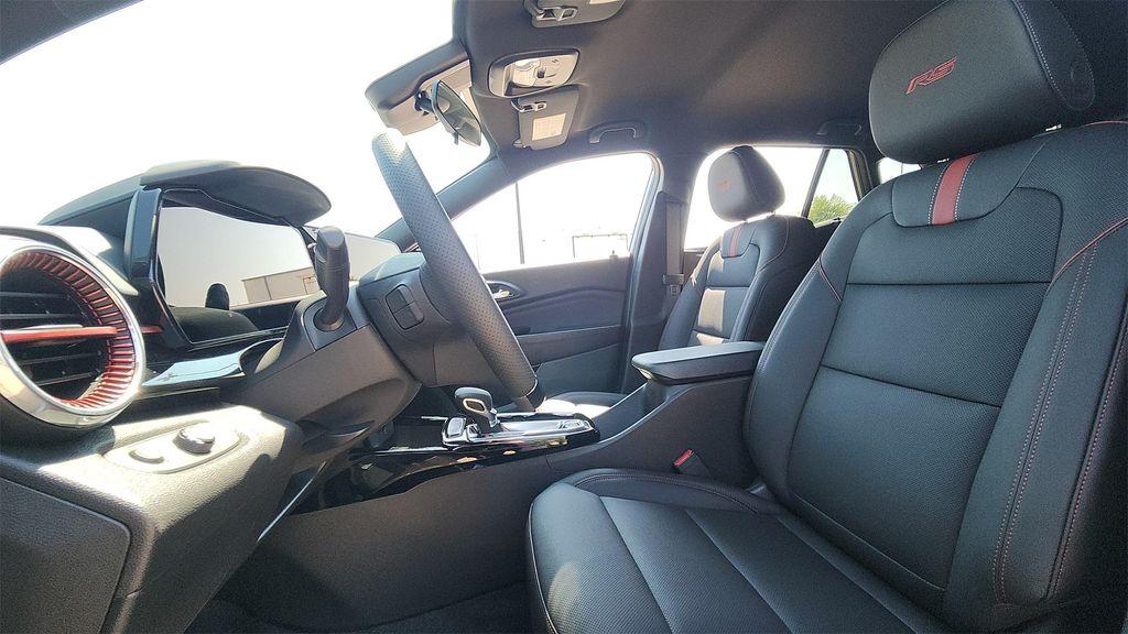 new 2025 Chevrolet Trax car, priced at $25,500