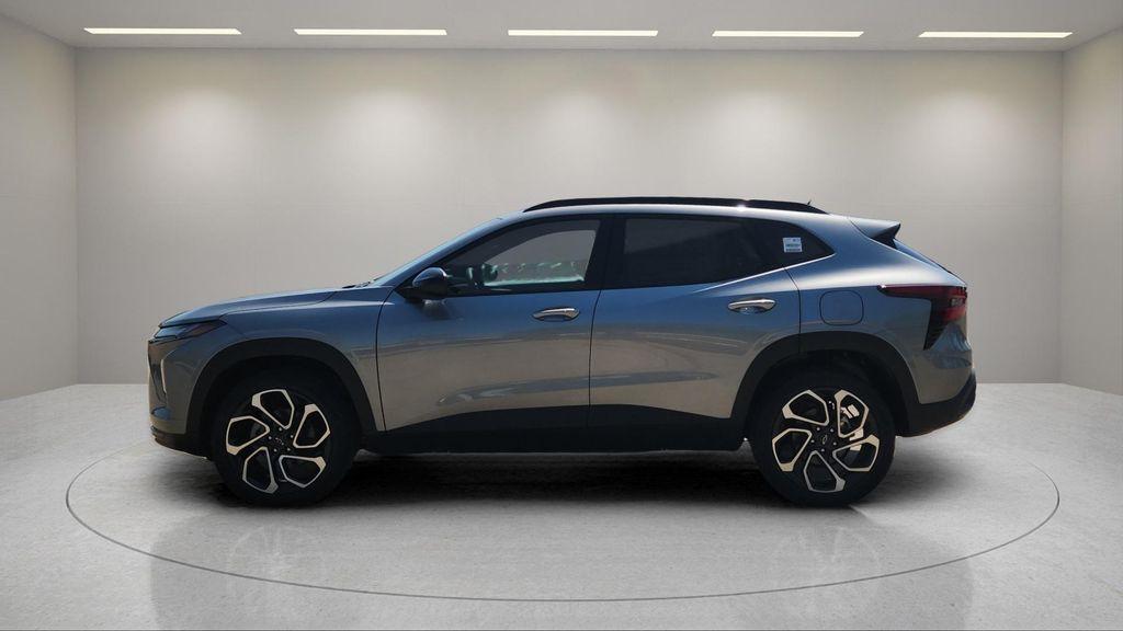 new 2025 Chevrolet Trax car, priced at $25,500