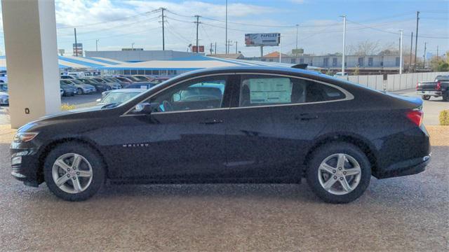 new 2024 Chevrolet Malibu car, priced at $20,750