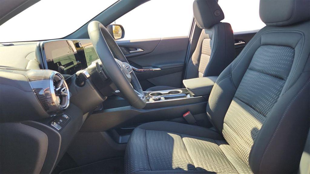 new 2026 Chevrolet Equinox car, priced at $26,500