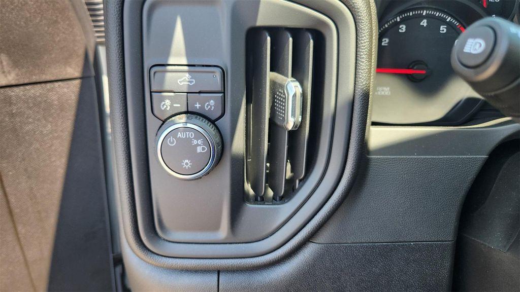new 2025 Chevrolet Silverado 2500 car, priced at $41,500