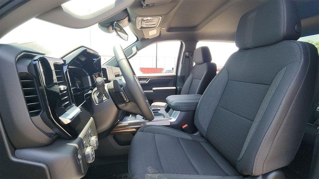 new 2025 Chevrolet Silverado 1500 car, priced at $49,750