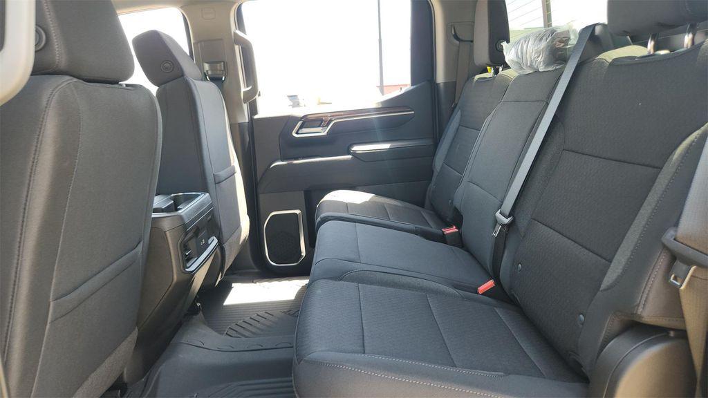 new 2026 Chevrolet Silverado 1500 car, priced at $61,000