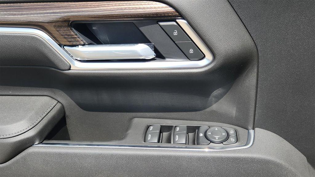 new 2026 Chevrolet Silverado 1500 car, priced at $61,000