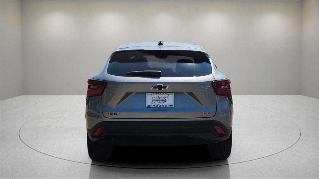new 2025 Chevrolet Trax car, priced at $23,000