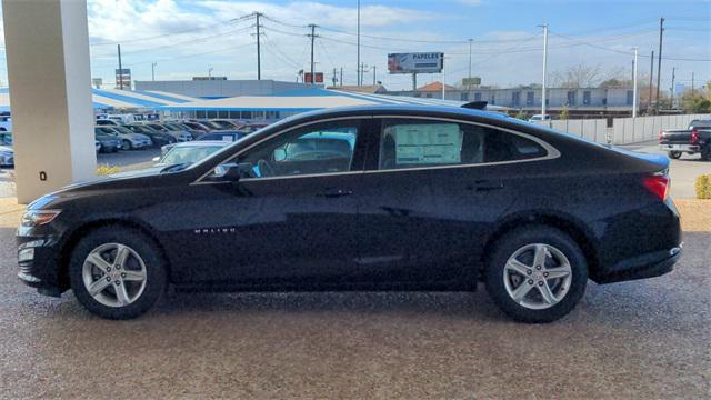 new 2025 Chevrolet Malibu car, priced at $23,500