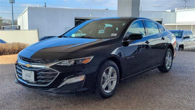 new 2025 Chevrolet Malibu car, priced at $23,500