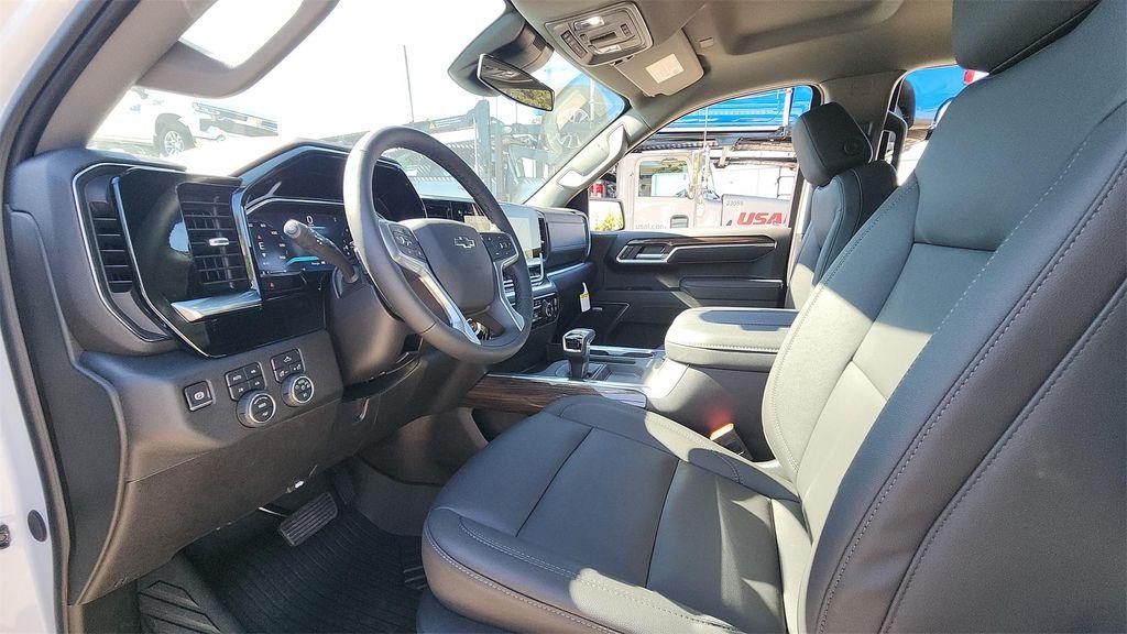 new 2026 Chevrolet Silverado 1500 car, priced at $61,000