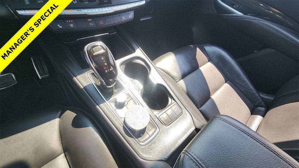 used 2021 Cadillac XT4 car, priced at $22,444