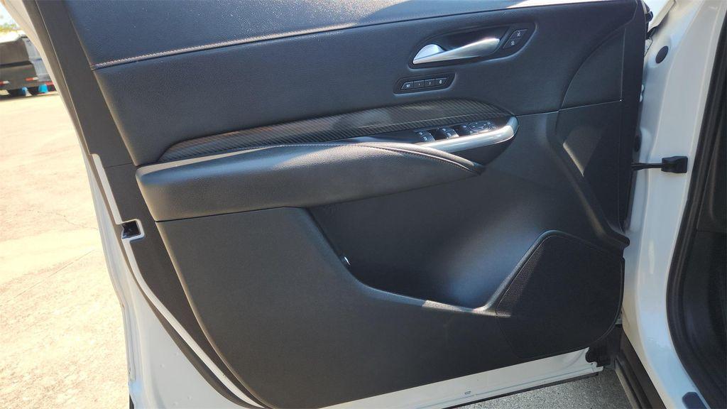 used 2021 Cadillac XT4 car, priced at $23,500