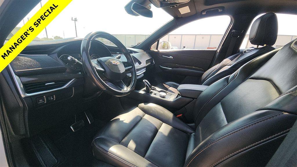 used 2021 Cadillac XT4 car, priced at $22,444