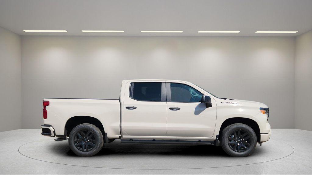 new 2026 Chevrolet Silverado 1500 car, priced at $39,250