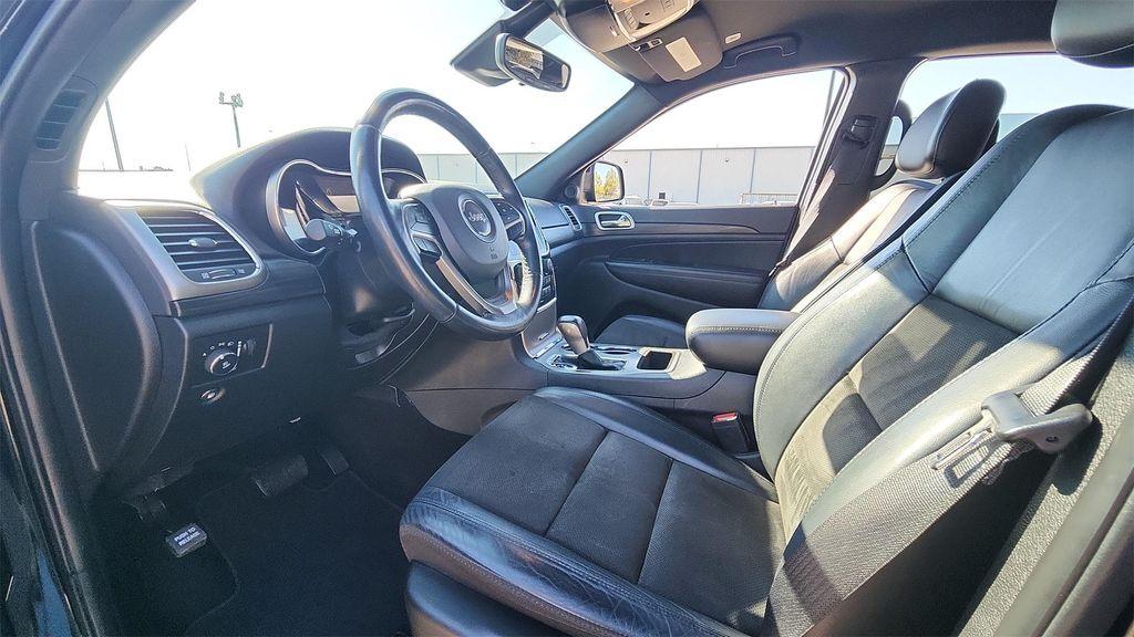 used 2021 Jeep Grand Cherokee car, priced at $18,500