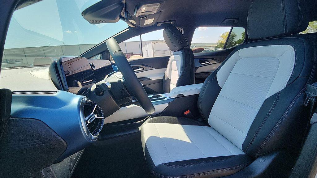 new 2026 Chevrolet Equinox EV car, priced at $37,000