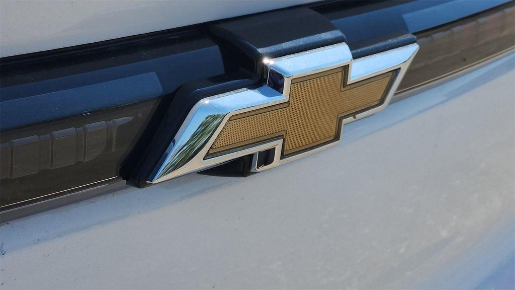 new 2026 Chevrolet Equinox EV car, priced at $37,000