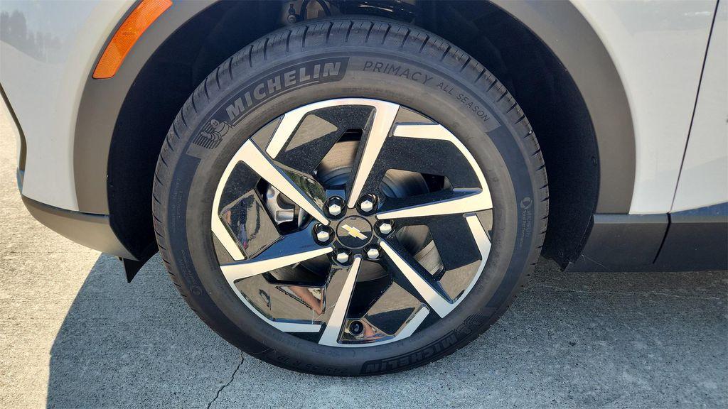 new 2026 Chevrolet Equinox EV car, priced at $37,000