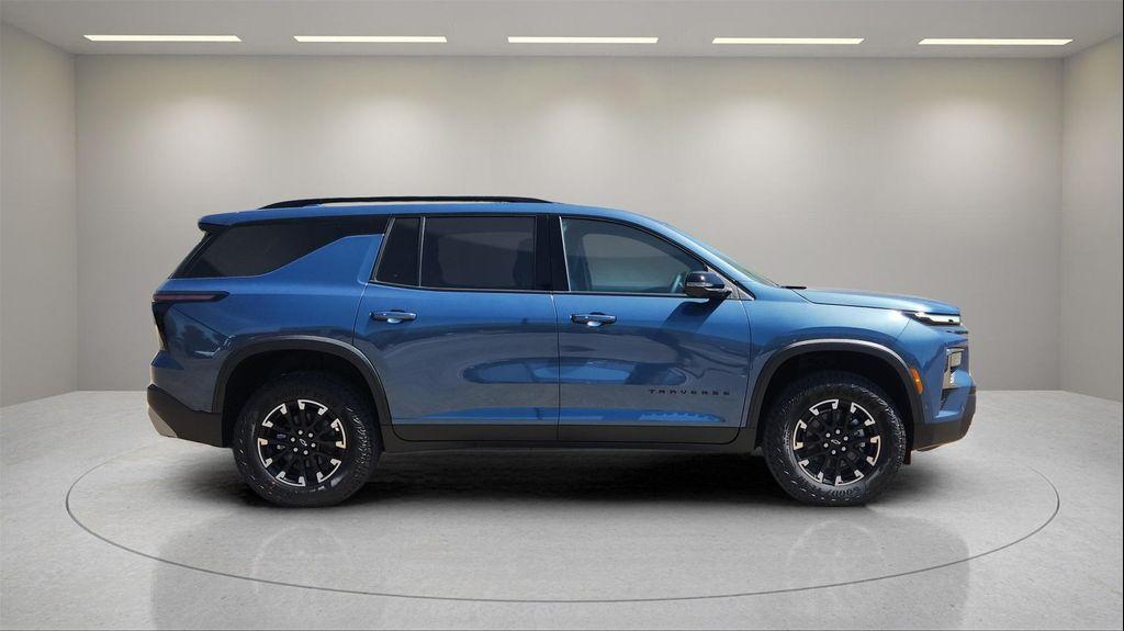 new 2025 Chevrolet Traverse car, priced at $53,500