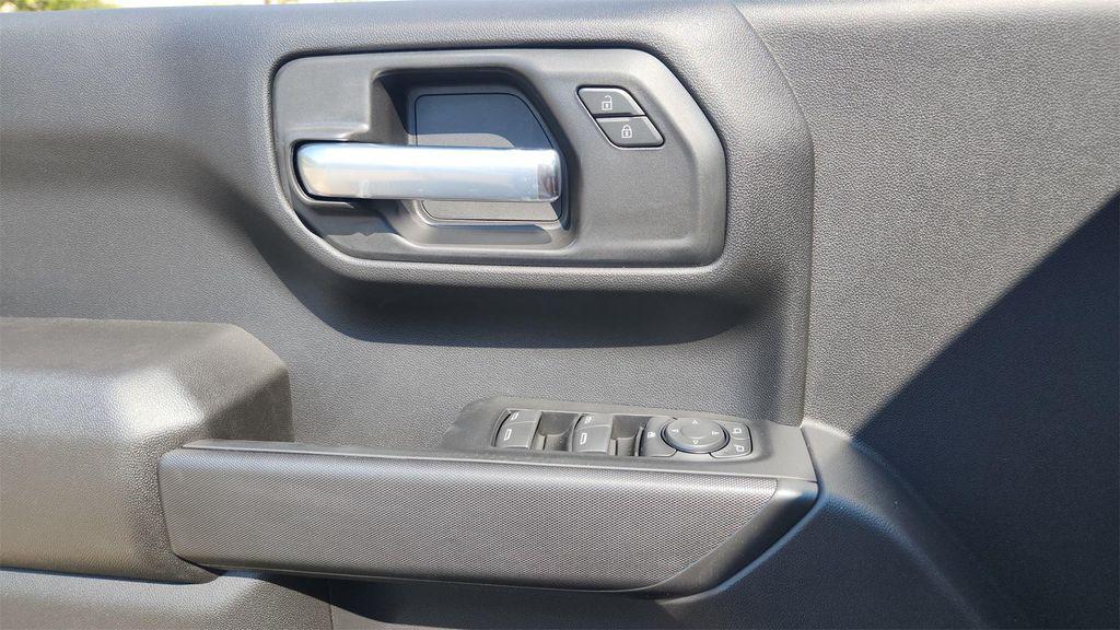 new 2026 Chevrolet Silverado 1500 car, priced at $39,500