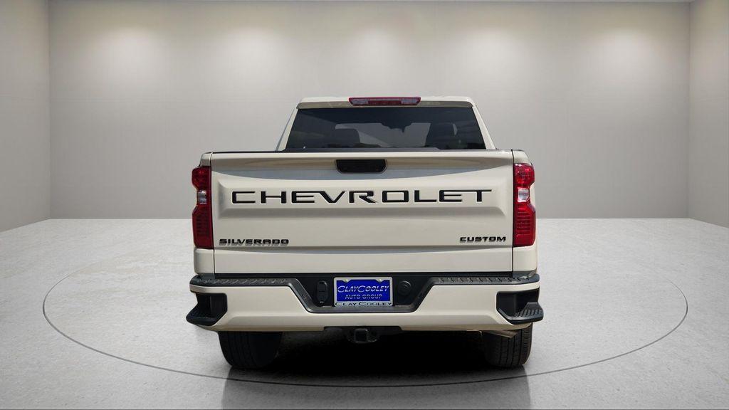 new 2026 Chevrolet Silverado 1500 car, priced at $39,500