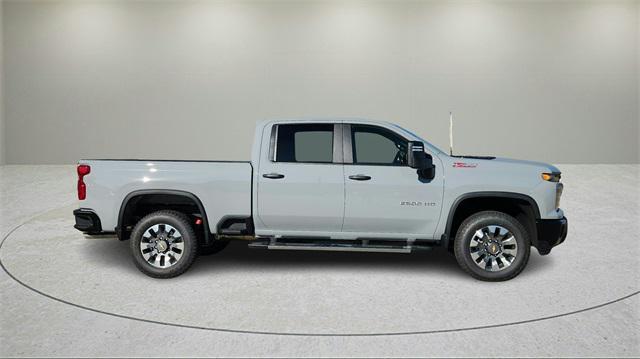 new 2025 Chevrolet Silverado 2500 car, priced at $54,000