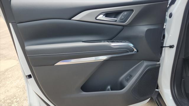 new 2025 Chevrolet Traverse car, priced at $44,000