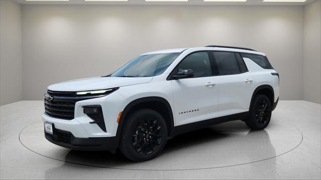 new 2025 Chevrolet Traverse car, priced at $44,000