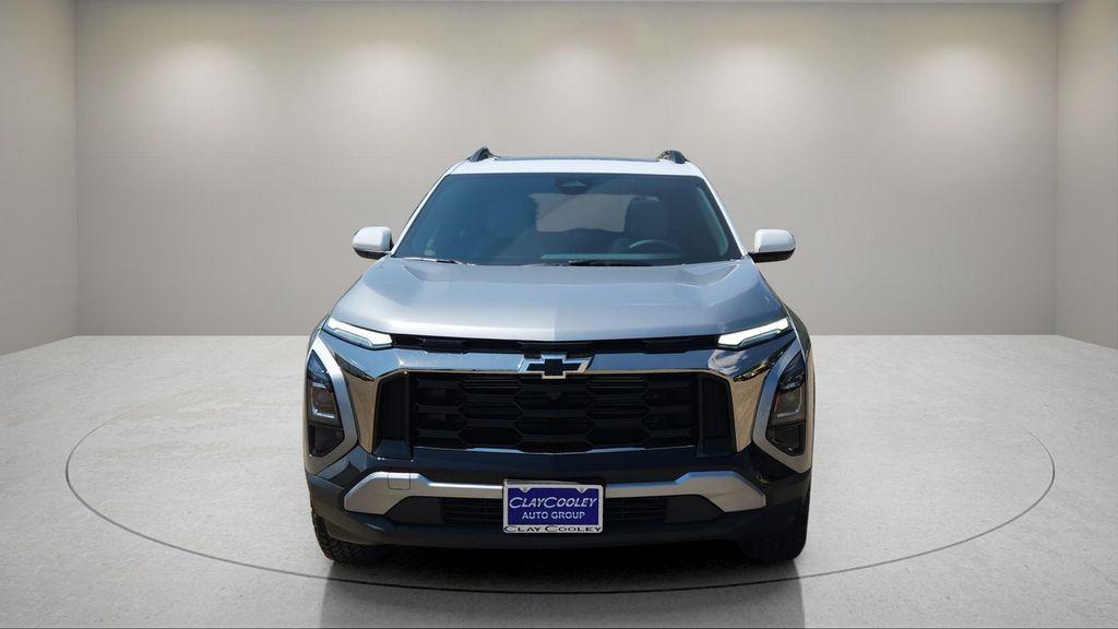 new 2026 Chevrolet Equinox car, priced at $32,000