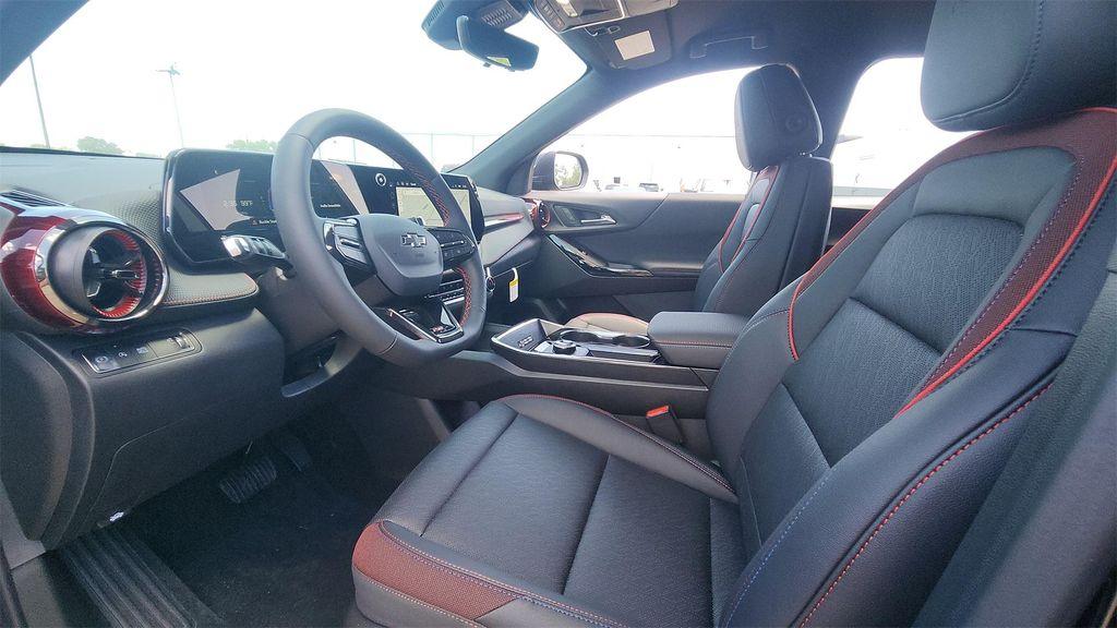 new 2026 Chevrolet Equinox car, priced at $32,000