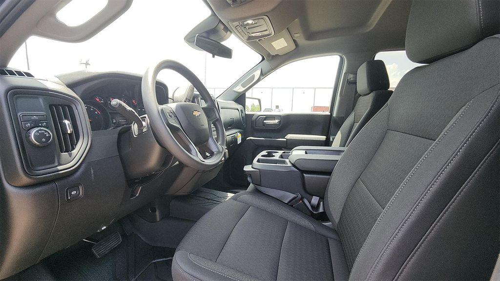 new 2025 Chevrolet Silverado 1500 car, priced at $38,000