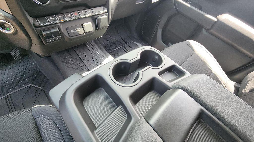 new 2025 Chevrolet Silverado 1500 car, priced at $38,000