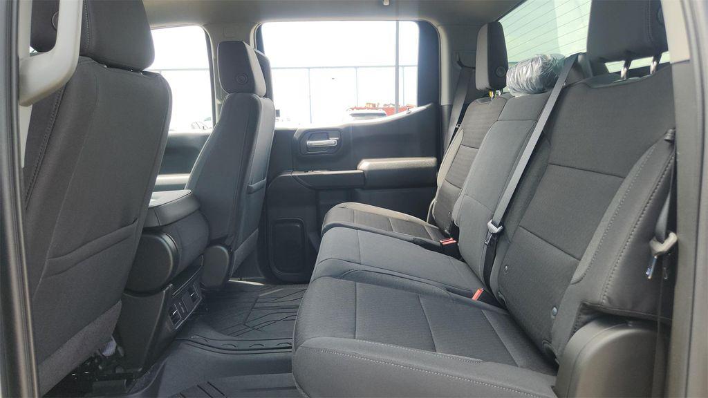new 2025 Chevrolet Silverado 1500 car, priced at $39,500