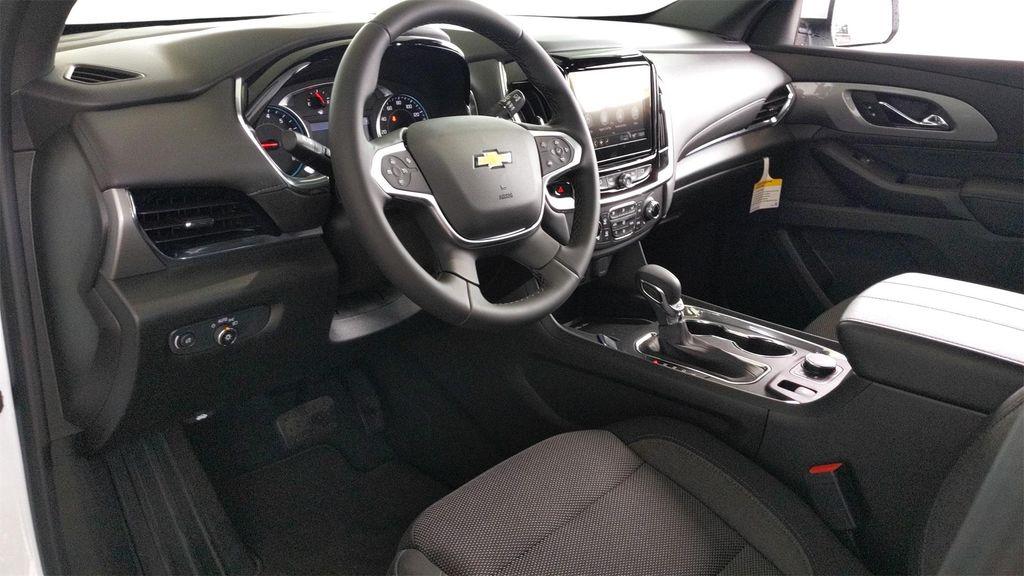 used 2023 Chevrolet Traverse car, priced at $27,500