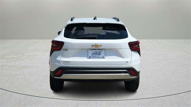 new 2025 Chevrolet Trax car, priced at $24,750